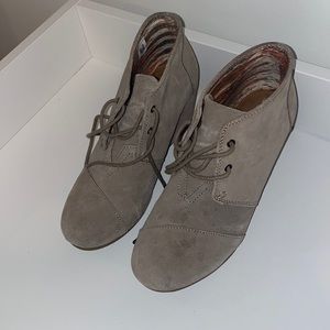 Tan TOMS wedges